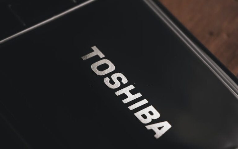 Toshiba 東芝