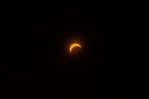 solar eclipse view during night time 日食