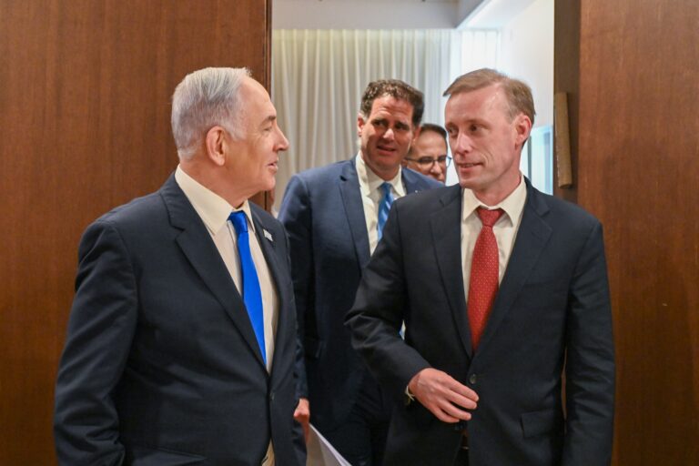 美國國家安全顧問蘇利文（Jake Sullivan）週日（5月19日）出訪以色列，並會晤該國總理納坦雅胡（Benjamin Netanyahu）