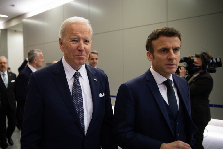 法國總統馬克龍（Emmanuel Macron）與美國總統拜登（Joe Biden）