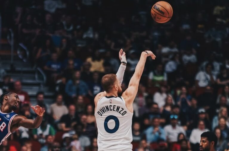 NBA球星迪文森佐（Donte DiVincenzo）