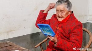 四川人瑞嬤慶祝124歲生日 笑稱：閻羅王忘了我