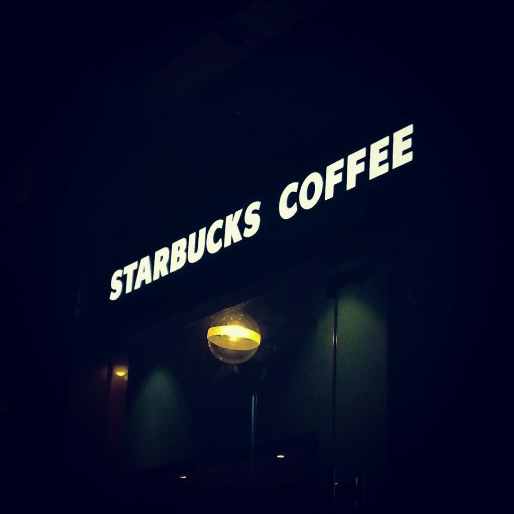 美國連鎖咖啡龍頭星巴克（Starbucks）